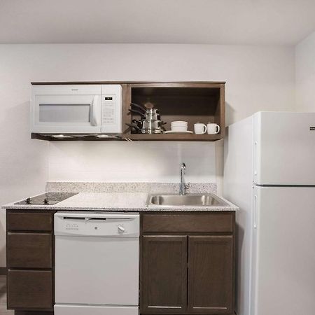 Woodspring Suites Detroit Madison Heights Eksteriør billede