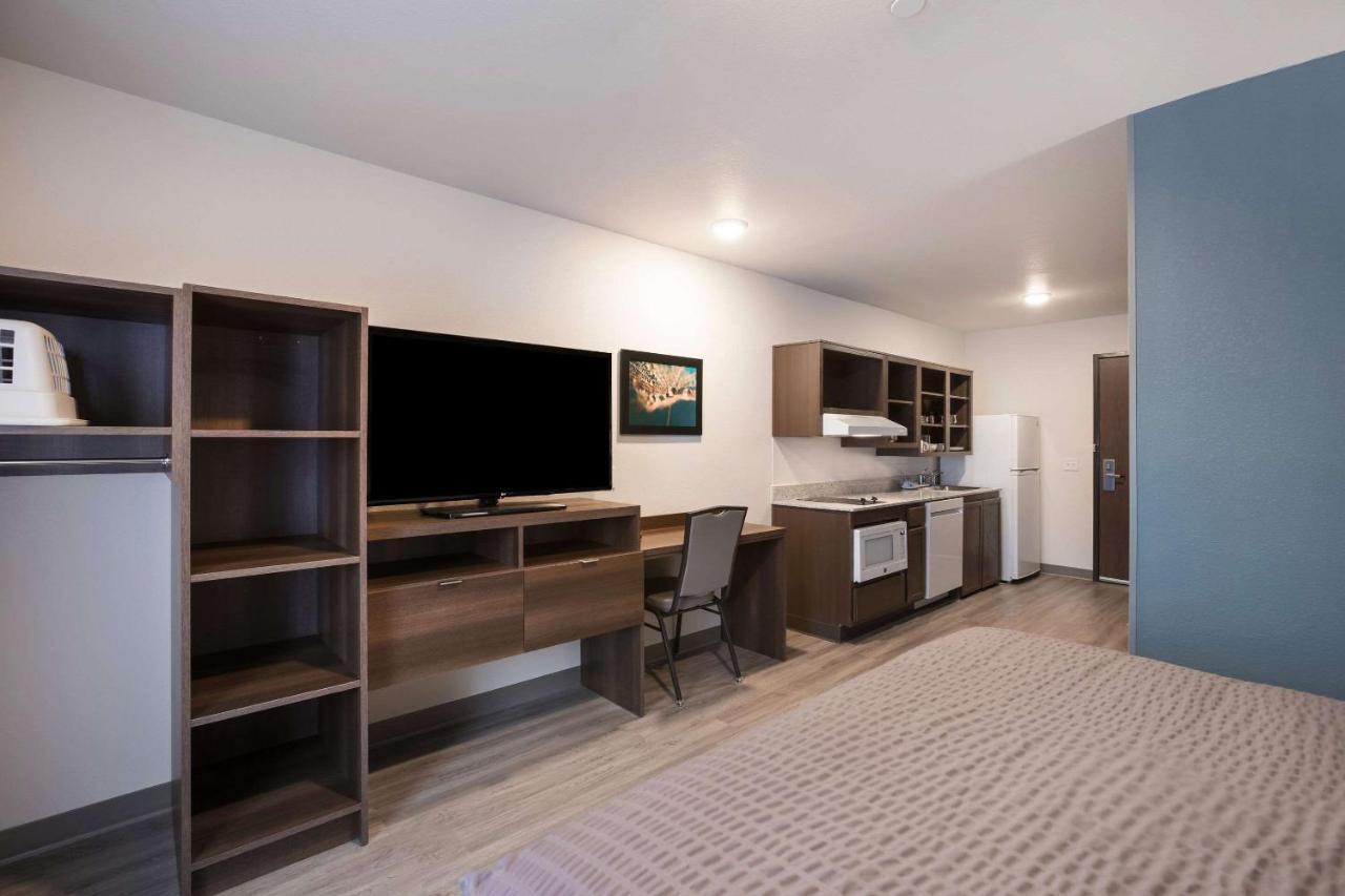 Woodspring Suites Detroit Madison Heights Eksteriør billede