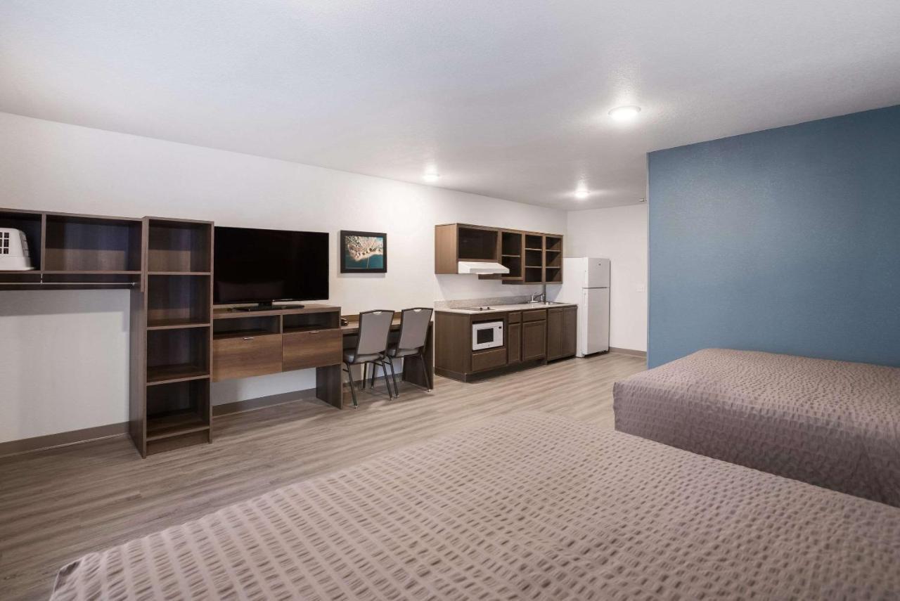 Woodspring Suites Detroit Madison Heights Eksteriør billede