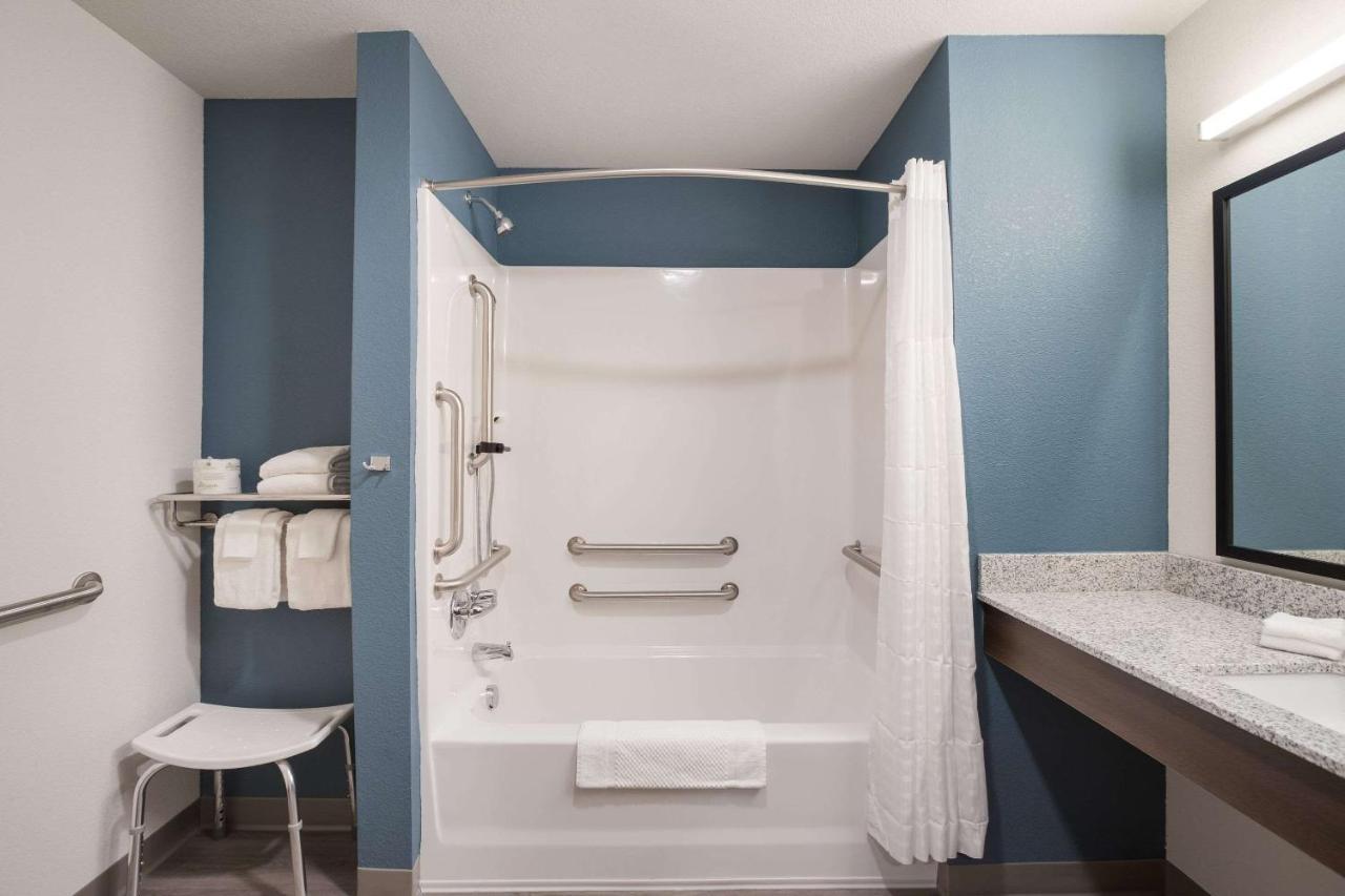 Woodspring Suites Detroit Madison Heights Eksteriør billede
