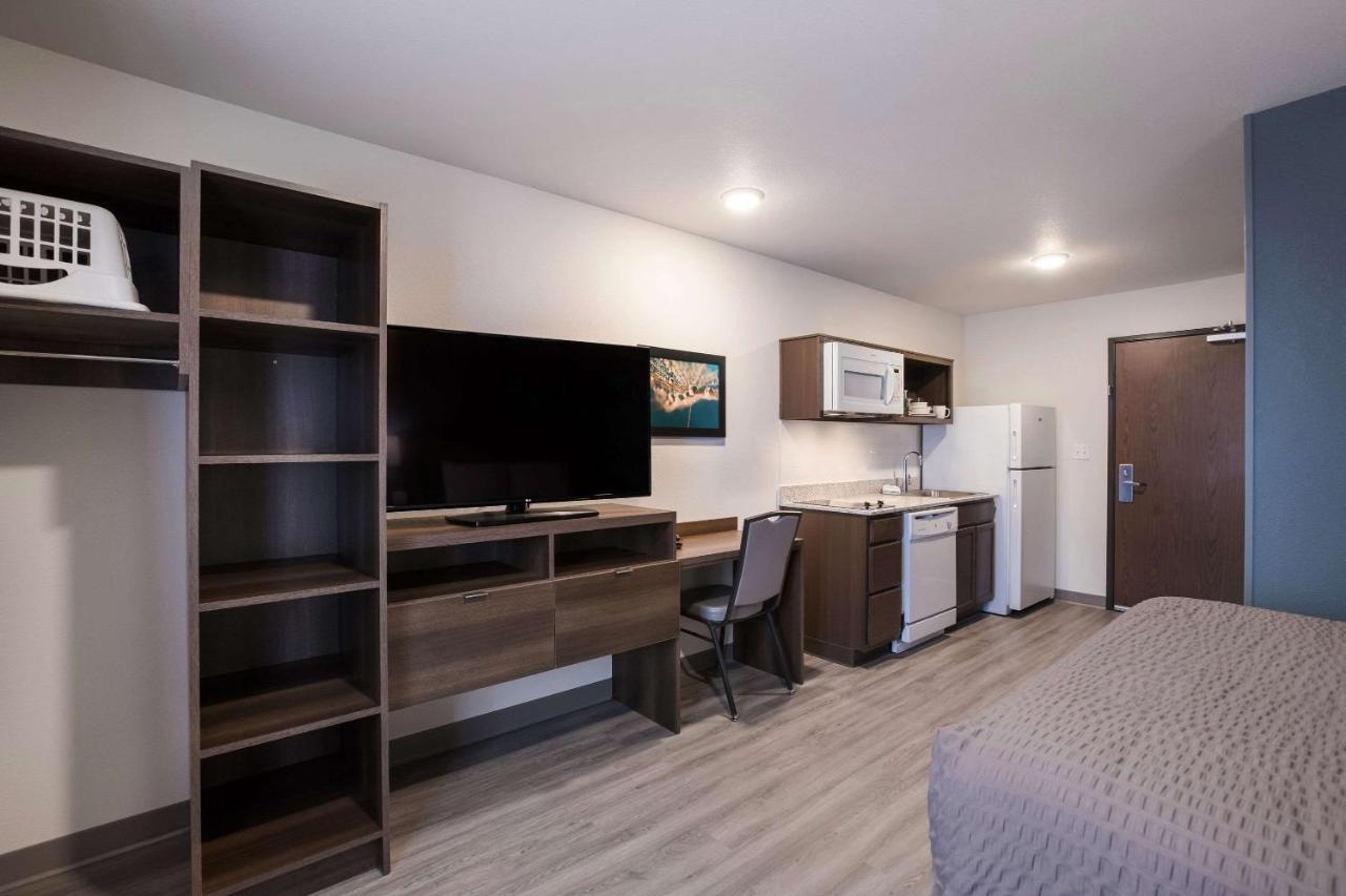 Woodspring Suites Detroit Madison Heights Eksteriør billede