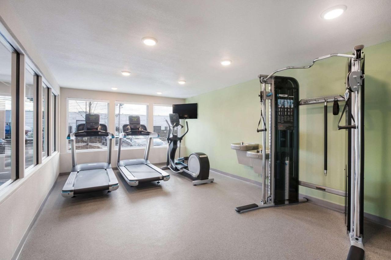 Woodspring Suites Detroit Madison Heights Eksteriør billede