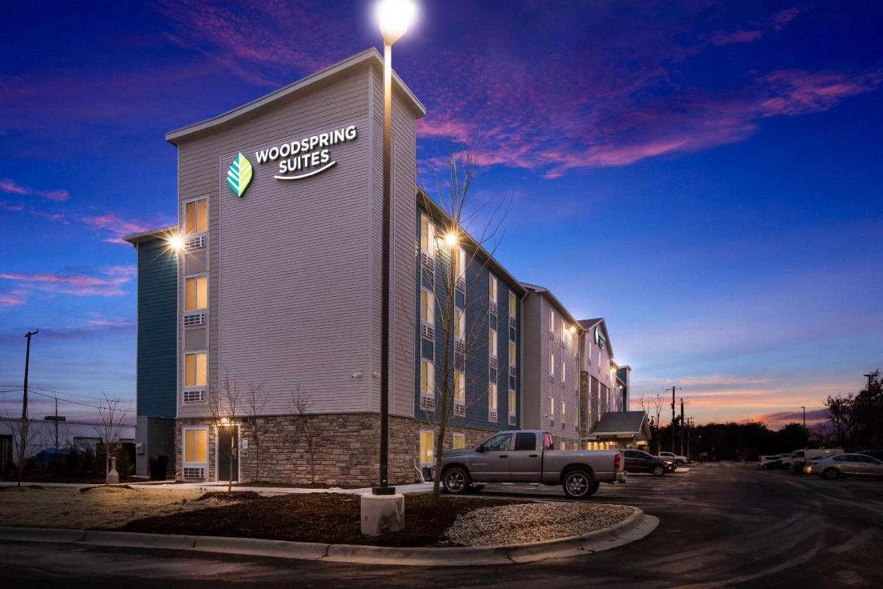 Woodspring Suites Detroit Madison Heights Eksteriør billede